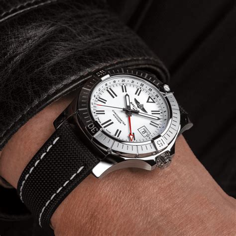 breitling avenger 43 lug to lug|Breitling Avenger 43mm GMT Review .